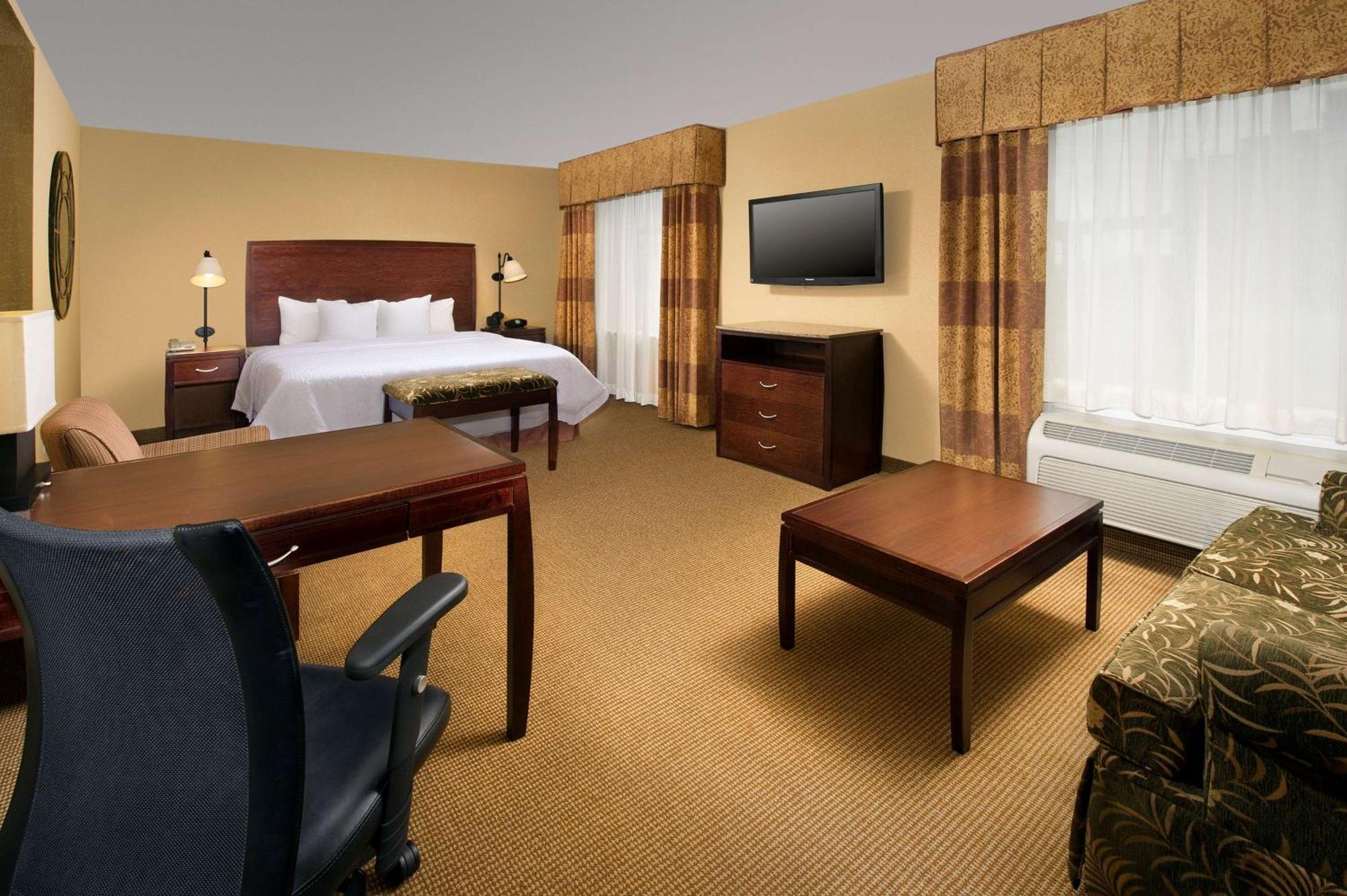 Hampton Inn And Suites San Antonio Airport Exteriör bild